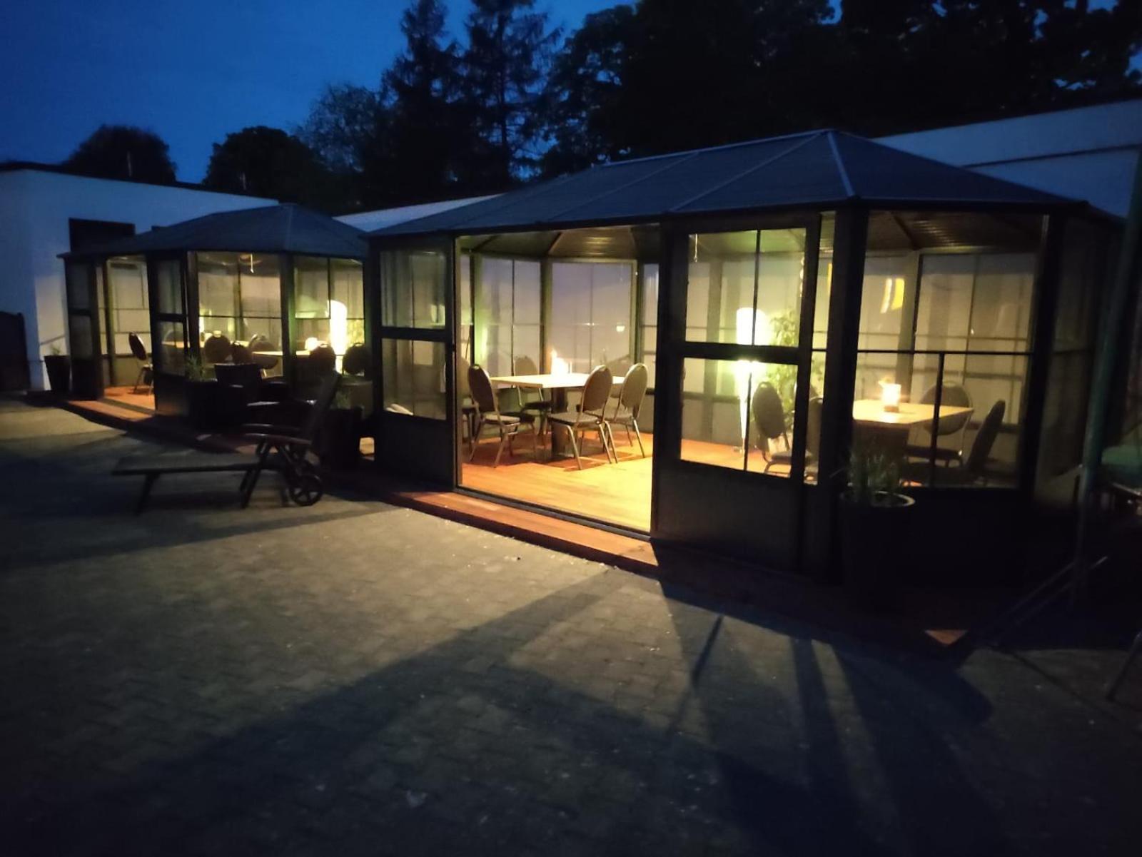 Bennetts Restaurant Und Hotel Wittingen Eksteriør billede